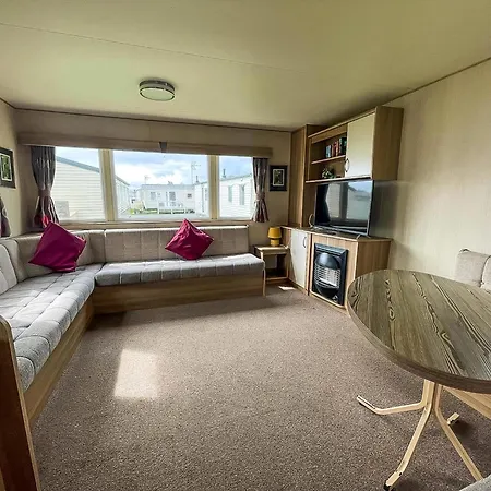 Superb 8 Berth Caravan At St Osyth Beach Holiday Park, Essex Ref 28010Mv Clacton-on-Sea Exterior photo